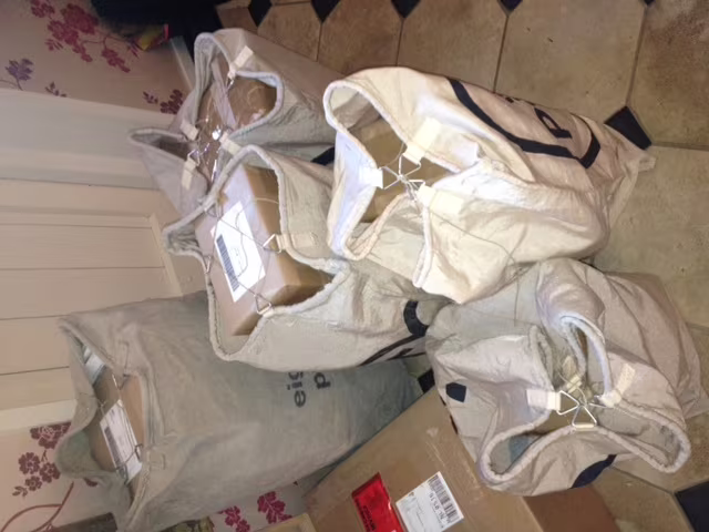 postzakken staan klaar bij Zilver.nl