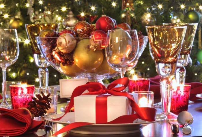 Feestelijk gedekte tafel met zilver bestek Zilver.nl