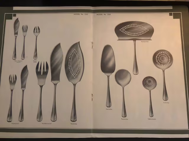 Zilver schepwerk in model 250 tafelzilver