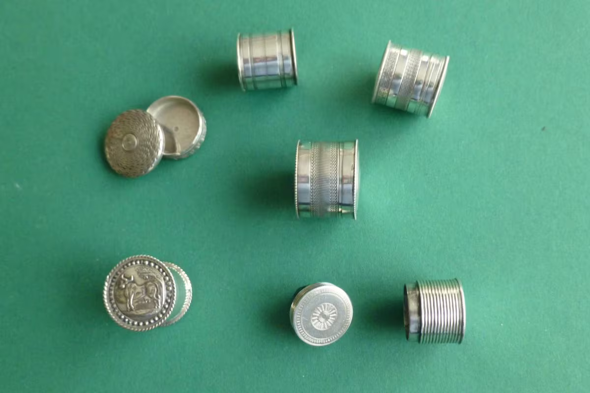 antieke zilveren wasdoosjes