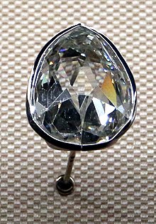 Sancy diamant in het Louvre te Parijs