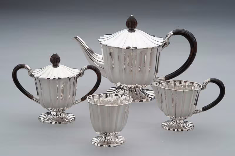 Zilver servies Paris ontworpen door Gustav Beran