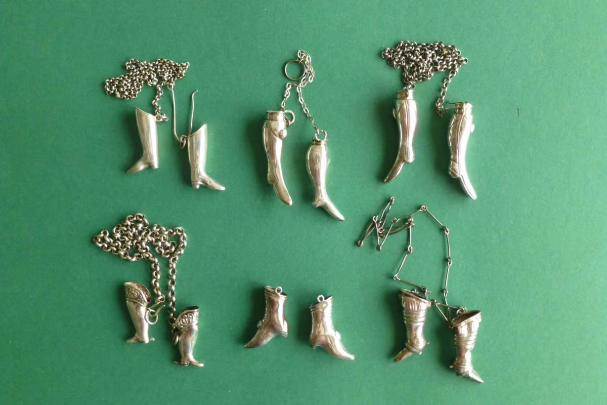 Antieke zilveren breipendoppen laarsjes en slofjes bij Zilver.nl