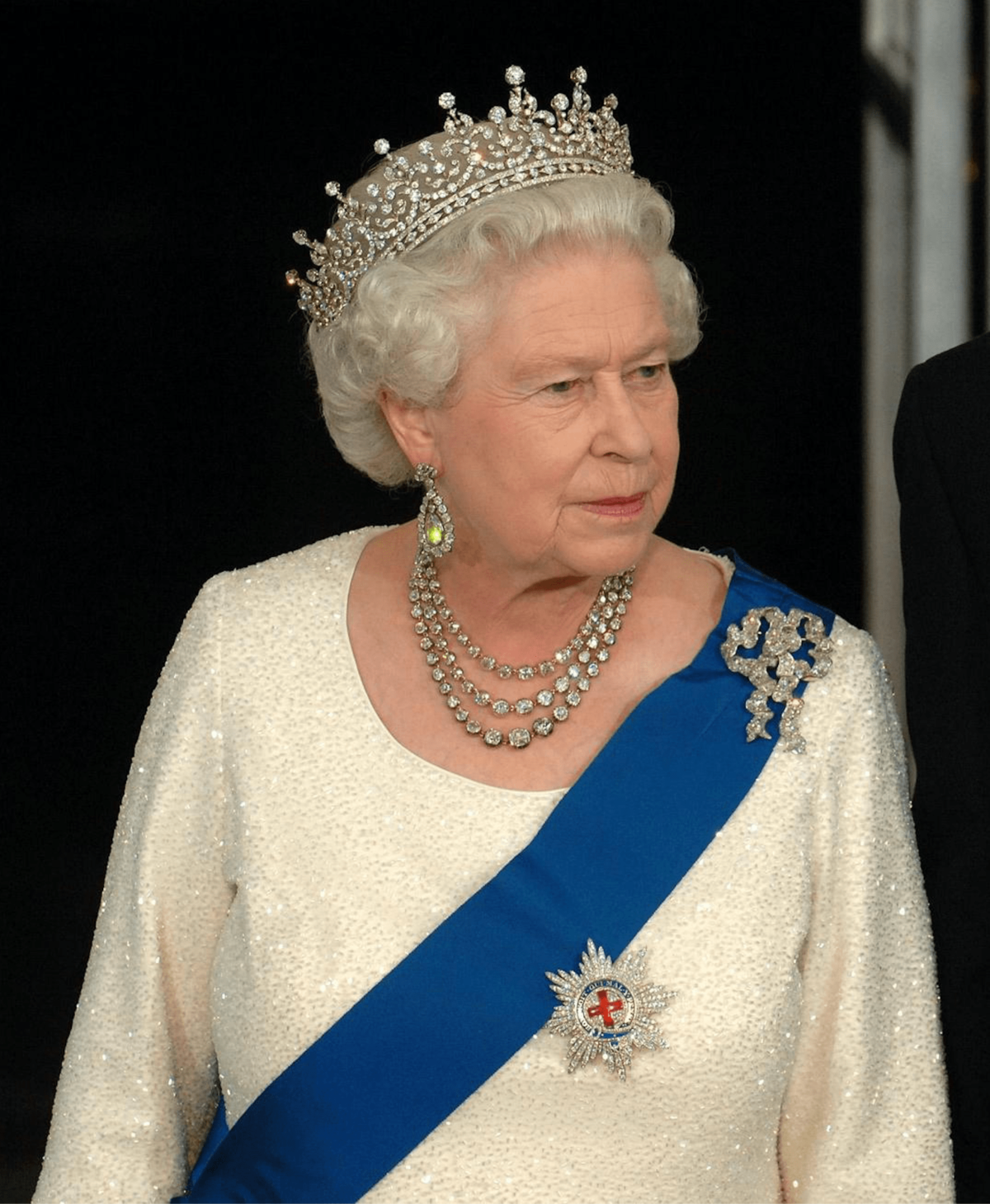 Queen Elizabeth II met de love knot broche Blog Zilver.nl al