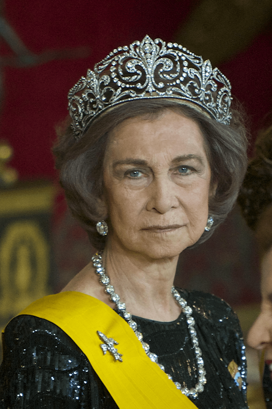 Koningin Sofia met het diadeem van koningin Ena en een fleur-de-lys broche Blog Zilver.nl