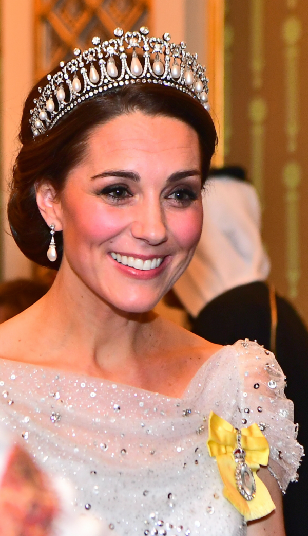 Kate Middleton The Duchess of Cambridge lover's knot diadeem Zilver.nl