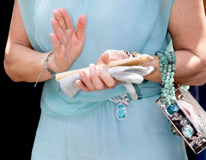Koningin Maxima met de grote aquamarijn Blog Zilver.nl