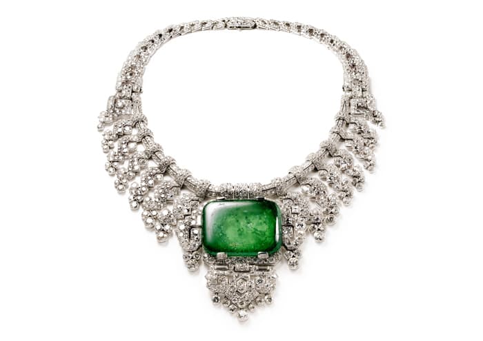 Witgoud collier met smaragden en diamanten Cartier Blog Zilver.nl
