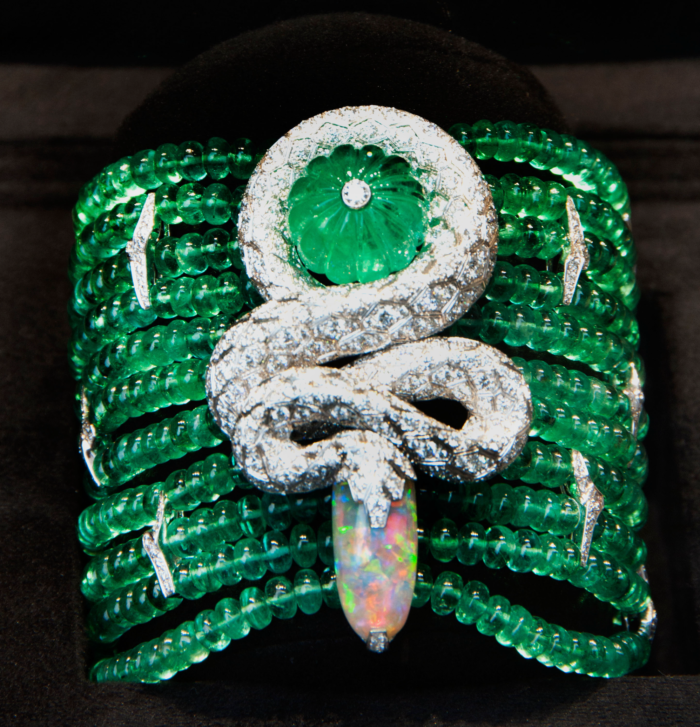 Cartier armband smaragden, opaal en briljant Blog Zilver.nl