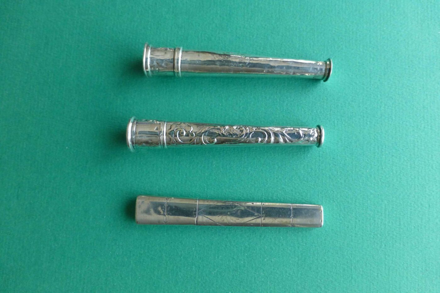 Antieke zilveren naaldenkokers uit Middelburg Blog Zilver.nl
